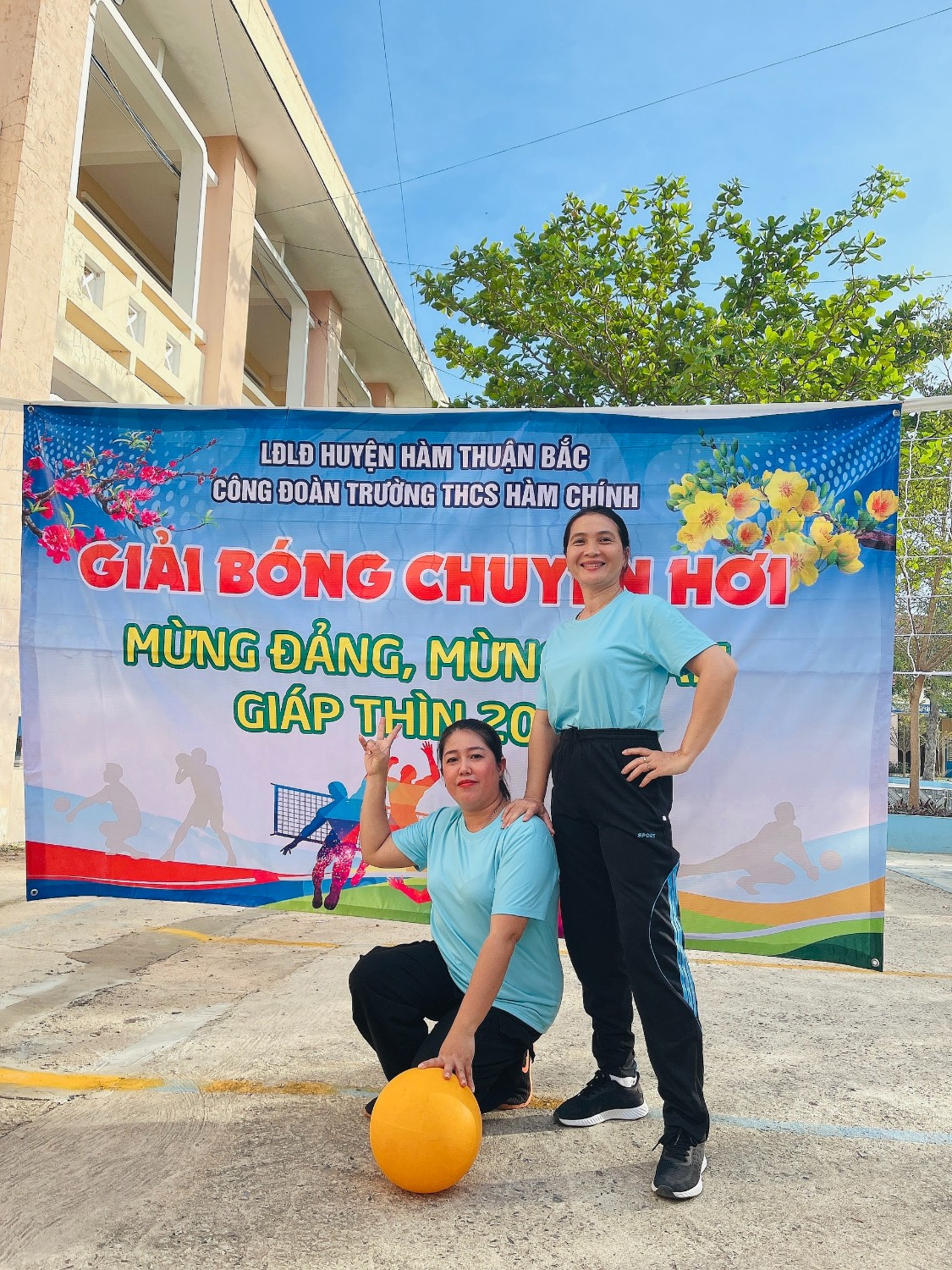 Giải bóng chuyền hơi