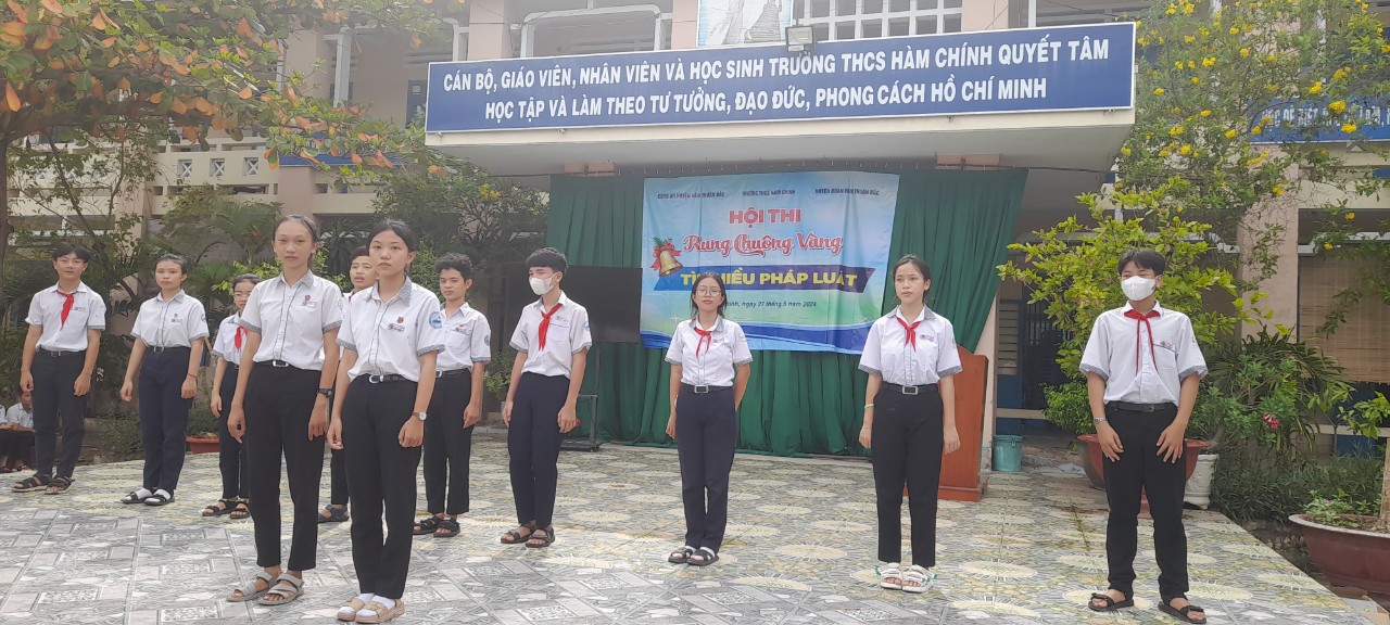 Rung chuông vàng