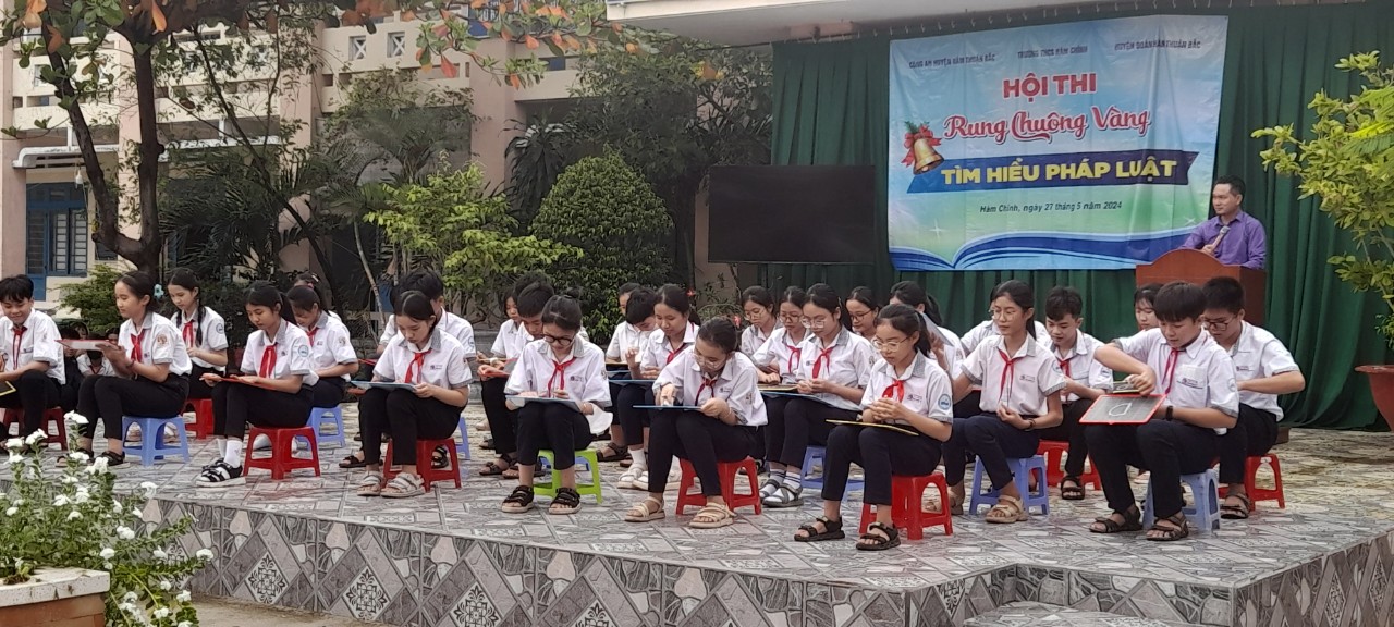 Rung chuông vàng