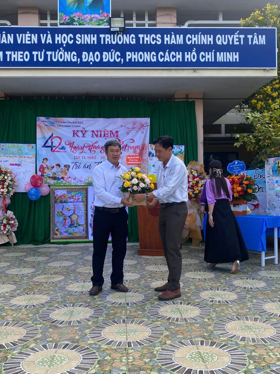 Lễ kỉ niệm 42 năm ngày Nhà giáo Việt Nam 20/11