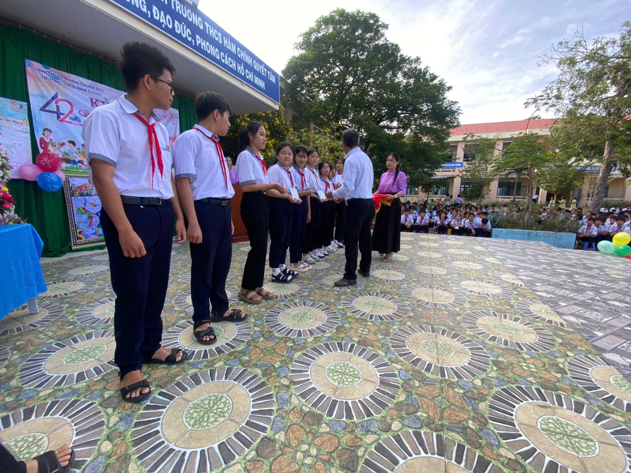 Lễ kỉ niệm 42 năm ngày Nhà giáo Việt Nam 20/11