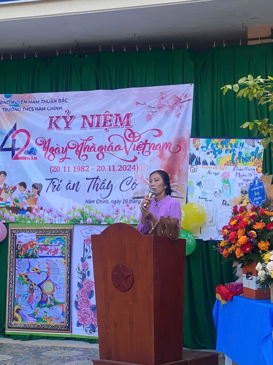 Lễ kỉ niệm 42 năm ngày Nhà giáo Việt Nam 20/11
