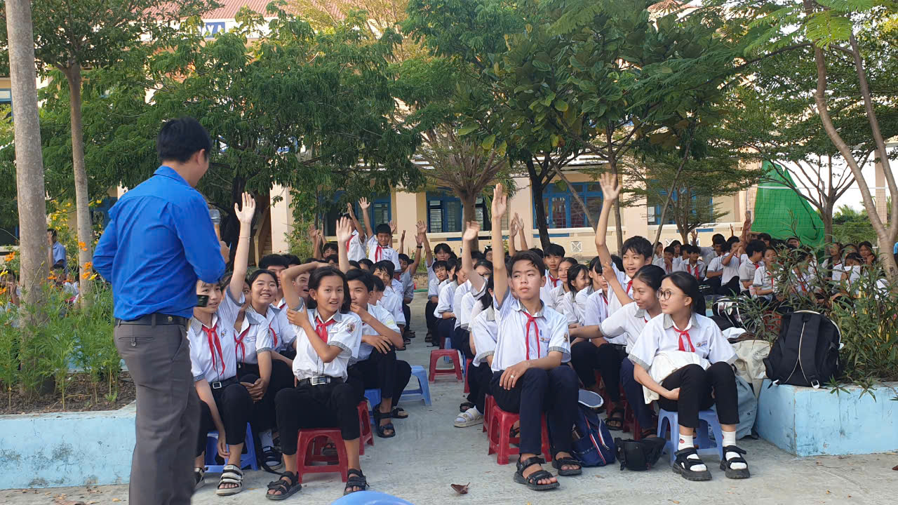 Tuyên truyền sử dụng điện an toàn, tiết kiệm
