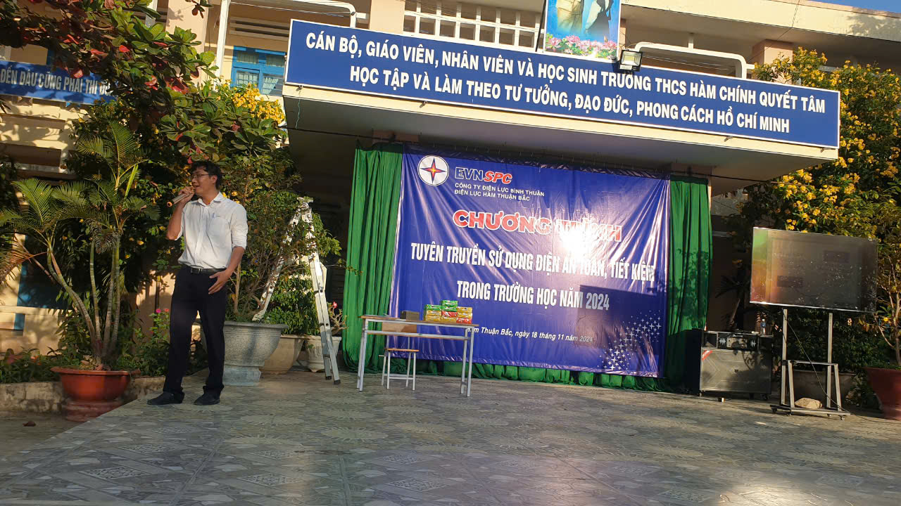 Tuyên truyền sử dụng điện an toàn, tiết kiệm