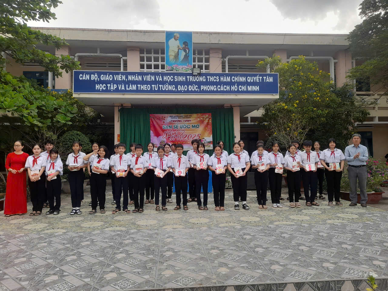 San sẻ Ước mơ Xuân Ất Tỵ 2025