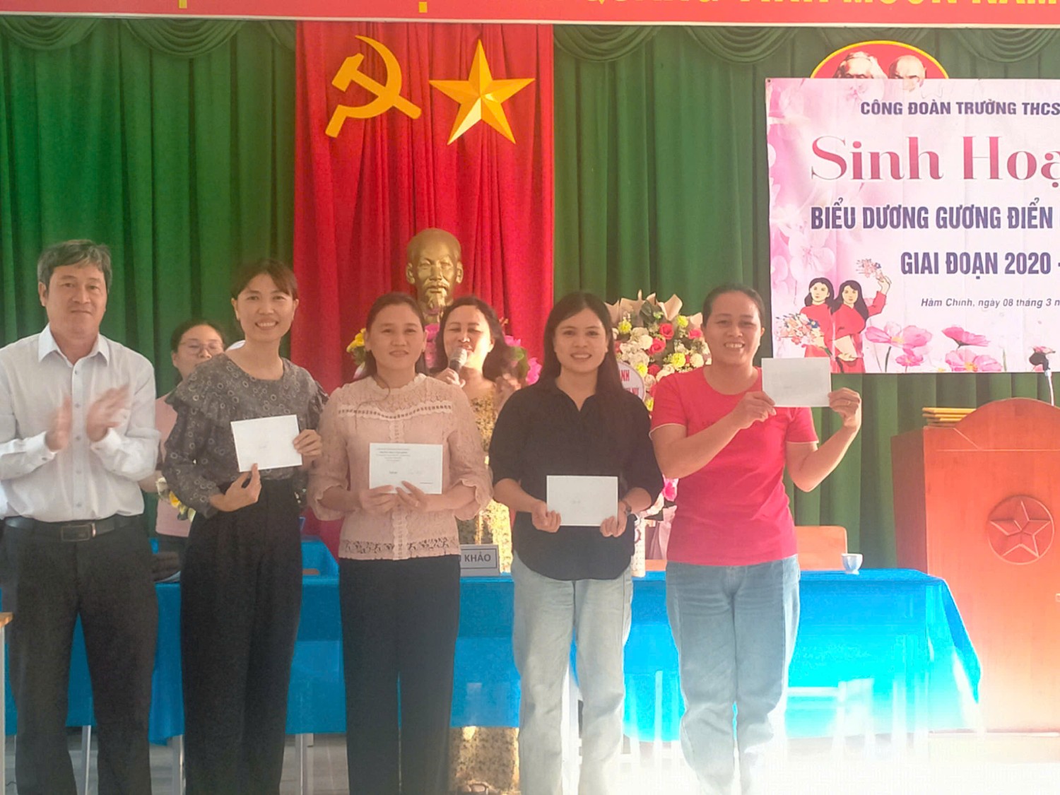 Sinh hoạt 8/3_Năm học: 2024-2025