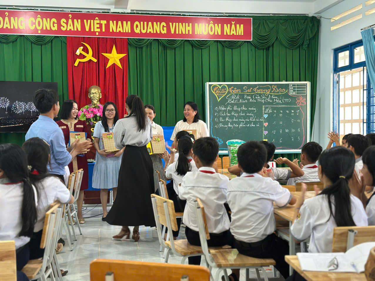 Tiết dạy Chuyên đề cấp trường_Tổ NT-GDTC