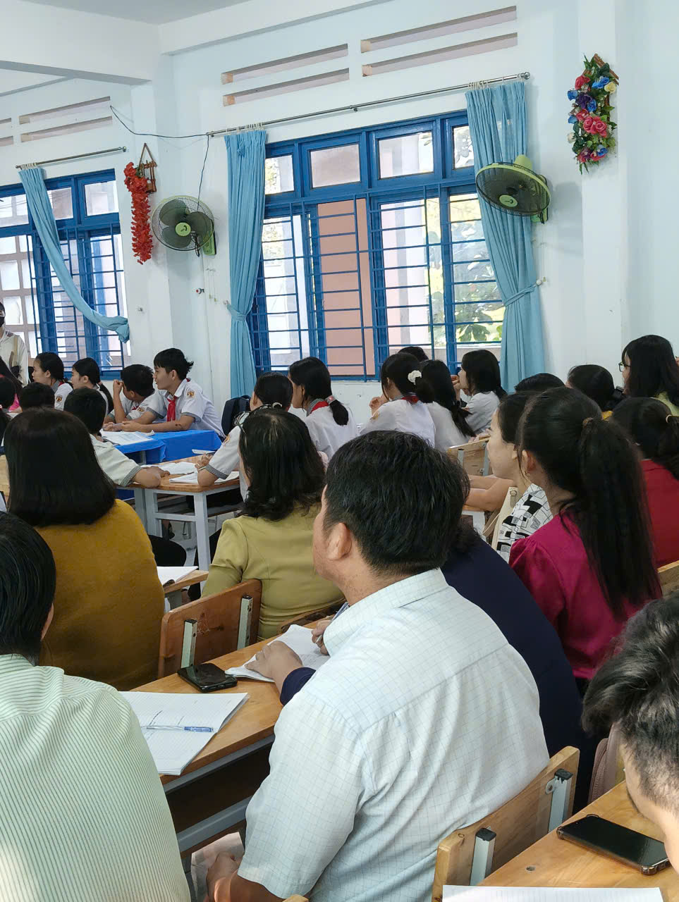 Tiết dạy chuyên đề cấp trường tổ toán - tin