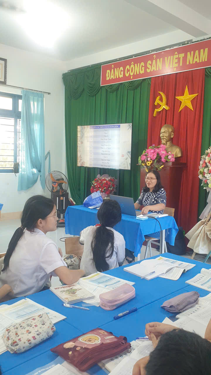 Tiết dạy chuyên đề cấp trường tổ toán - tin